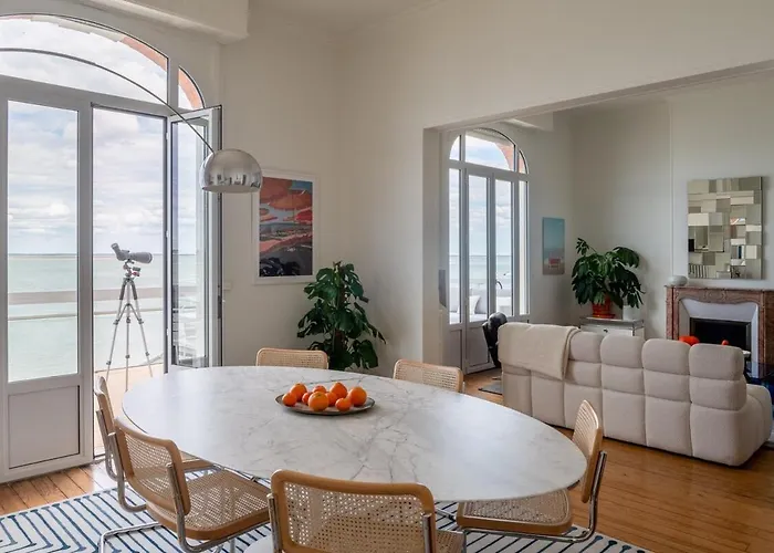 Appartement Vue Plein Centre *