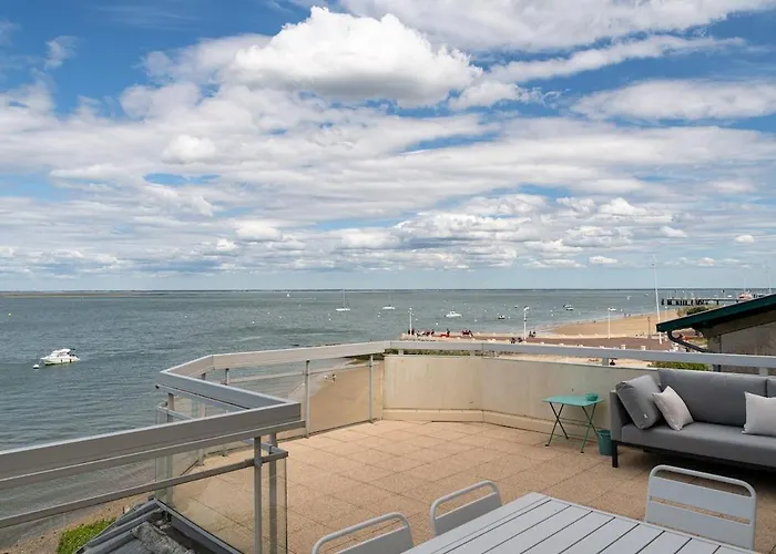 Appartement Vue Plein Centre *